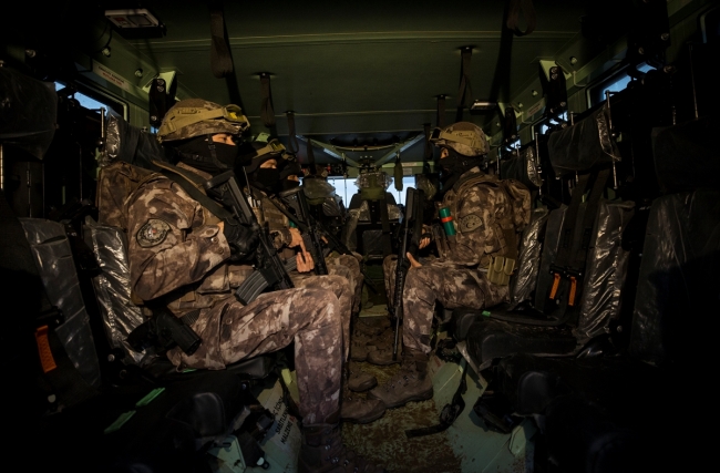 Afrin’de güvenlik özel harekat timlerine emanet